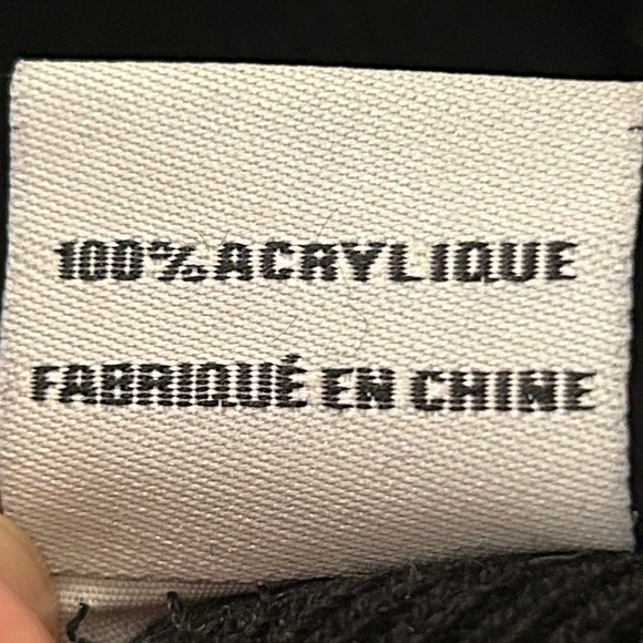 Wolseley Black Beanie Winter Hat - Picture 4 of 4